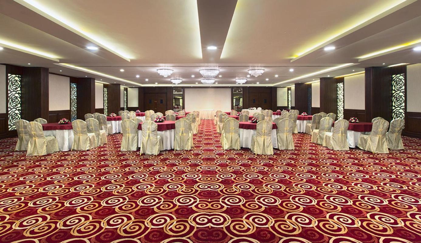Hotel The The Grand Magrath Bangalore Bagian luar foto